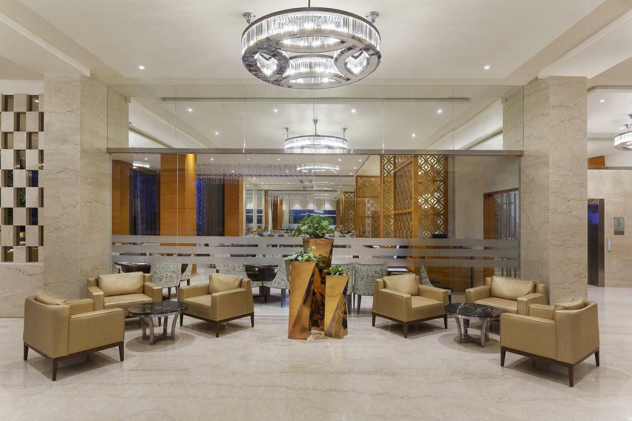 Nataraj Sarovar Portico Jhānsi Exterior photo